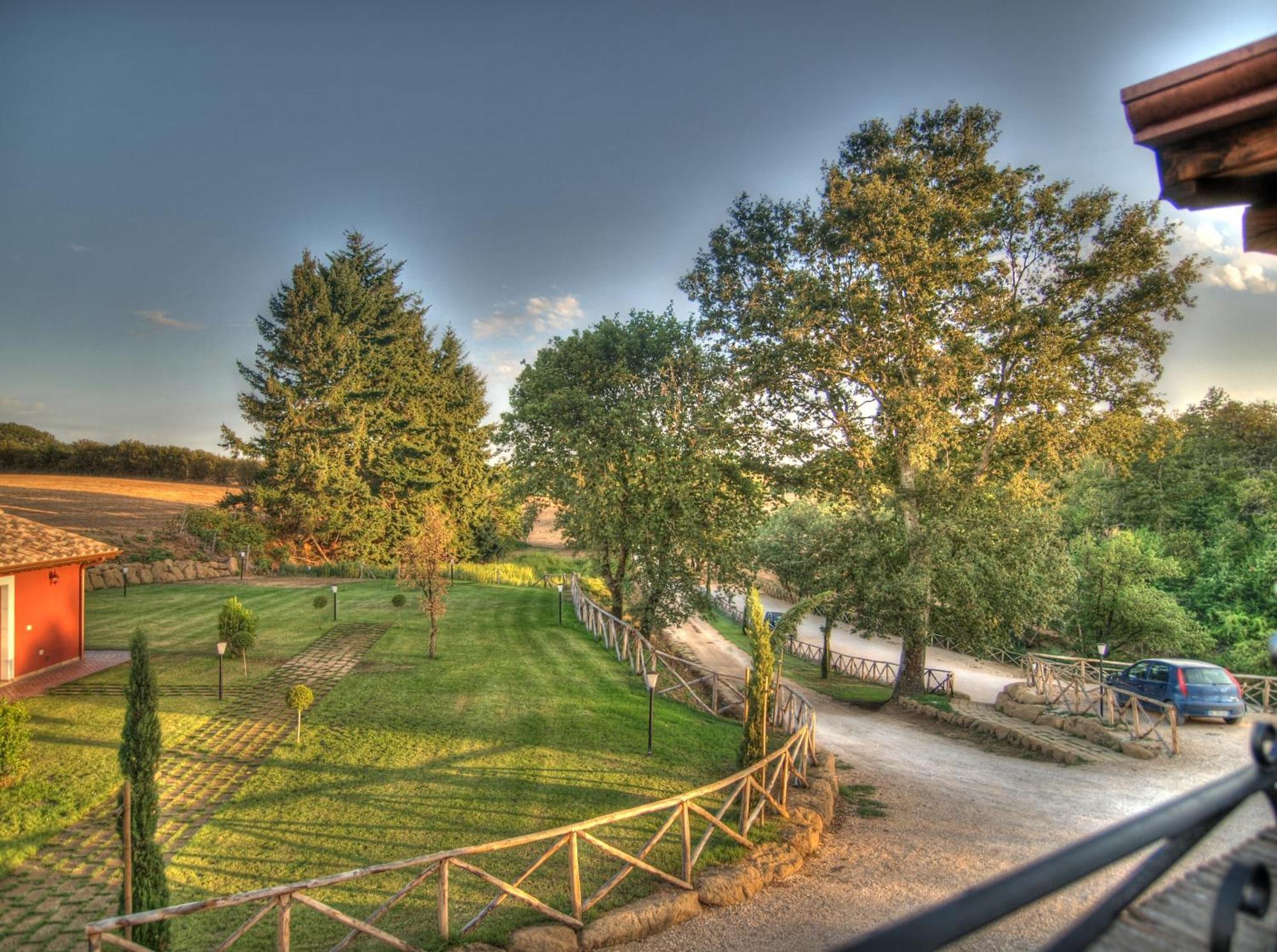 Agriturismo Podere Del Lepre Guest House San Quirico  Exterior photo